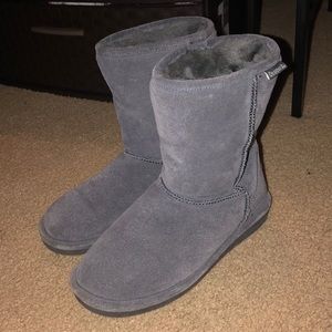Women’s Bearpaw boots